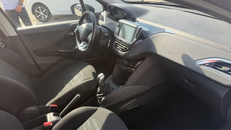 PEUGEOT 208 1.2 PURE TECH 82 ALLURE 2018