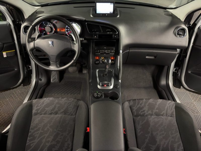 PEUGEOT 3008 1.6 E-HDI 112 Cv ALLURE - BOITE AUTOMATIQUE / ECRAN GPS / 73 600 KMS - GARANTIE 12 MOIS