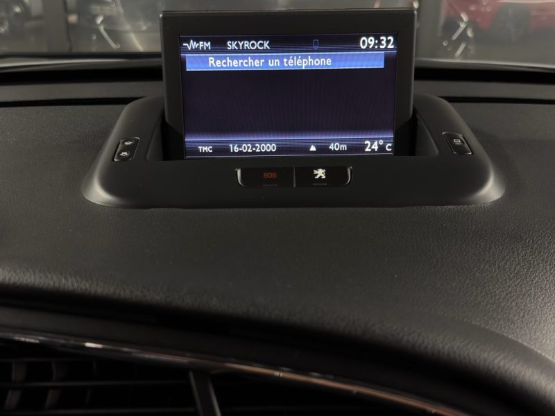 PEUGEOT 3008 1.6 E-HDI 112 Cv ALLURE - BOITE AUTOMATIQUE / ECRAN GPS / 73 600 KMS - GARANTIE 12 MOIS