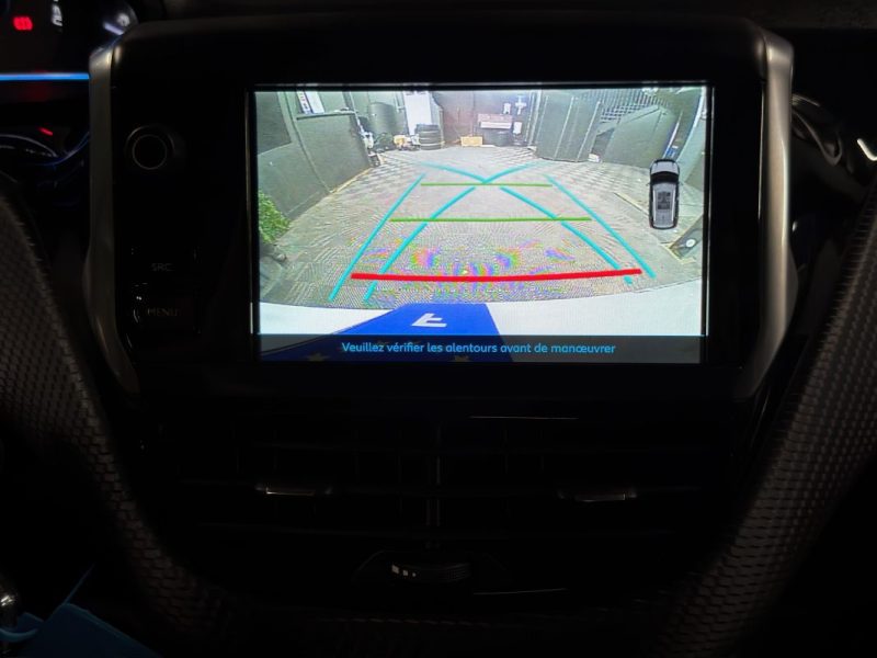 PEUGEOT 2008 1.2 PURE TECH 82 Cv ALLURE - CAMERA / GPS CARPLAY / REGULATEUR - GARANTIE 12 MOIS