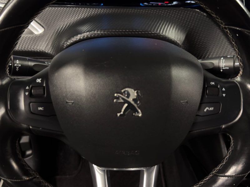 PEUGEOT 2008 1.2 PURE TECH 82 Cv ALLURE - CAMERA / GPS CARPLAY / REGULATEUR - GARANTIE 12 MOIS