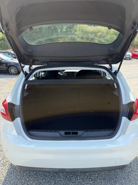 PEUGEOT 308 II 1.6 E-HDI 115 ACTIVE 2014