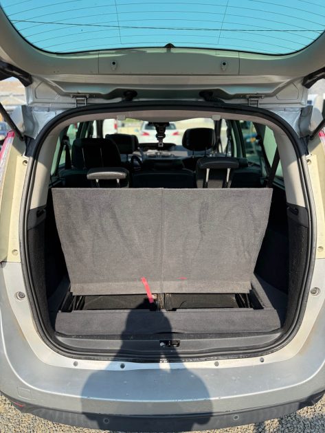 RENAULT SCENIC  GRAND 1.6 DCI 130 INITIALE 7P 2012