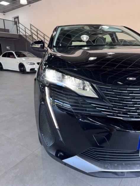 PEUGEOT 3008 II BLUE HDI 130cv EAT8 / PHASE 2 / 2022 / 1ERE MAIN 