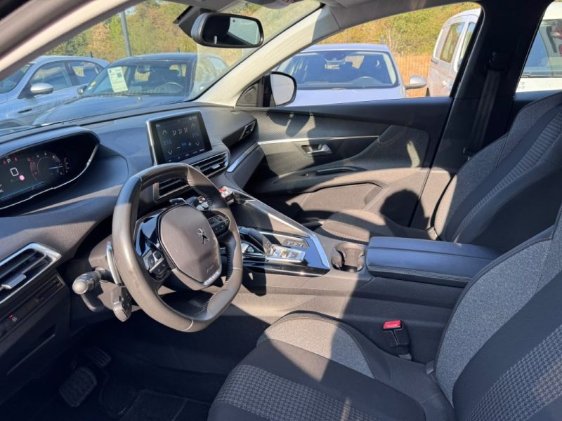 PEUGEOT 3008 II BLUE HDI 130cv EAT8 / PHASE 2 / 2022 / 1ERE MAIN 