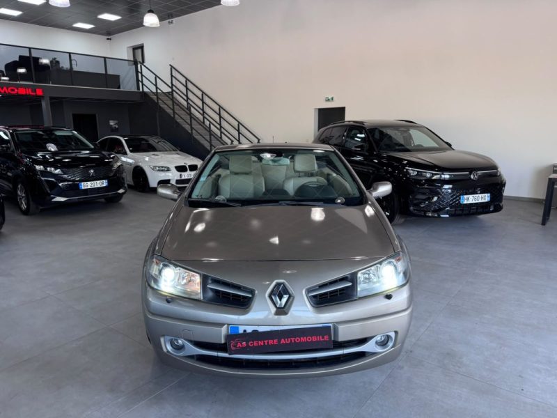 RENAULT MEGANE CC 1.6i 110cv Boite Auto  PHASE 2 / XENON / LUXE PRIVILEGE
