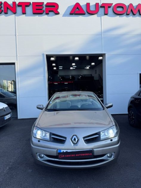 RENAULT MEGANE CC 1.6i 110cv Boite Auto  PHASE 2 / XENON / LUXE PRIVILEGE