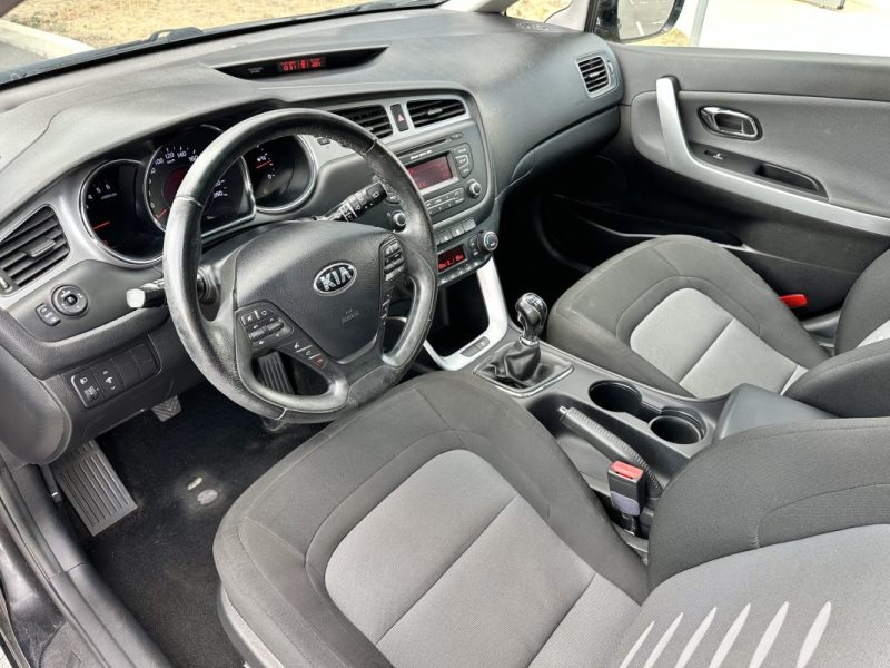 KIA CEE-D 1.6 CRDI 128CV ACTIVE 2016 ENTRETIEN & GARANTIE 6 MOIS