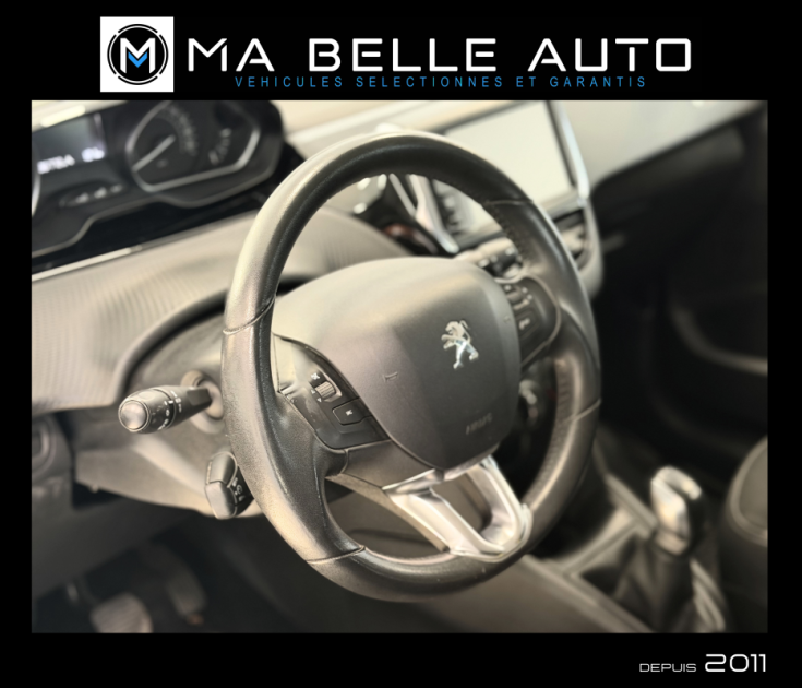 PEUGEOT 208 1.2 PureTech 82 Style – GPS – Radar de recul – Bluetooth