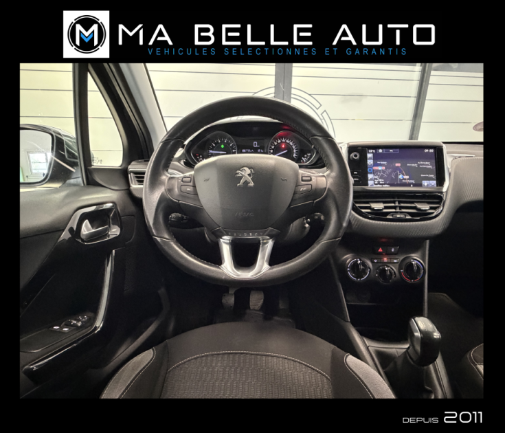 PEUGEOT 208 1.2 PureTech 82 Style – GPS – Radar de recul – Bluetooth