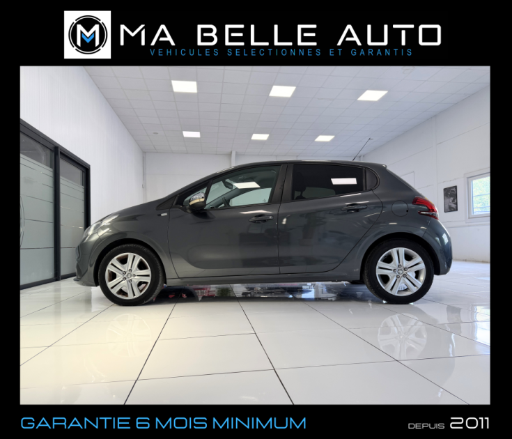 PEUGEOT 208 1.2 PureTech 82 Style – GPS – Radar de recul – Bluetooth