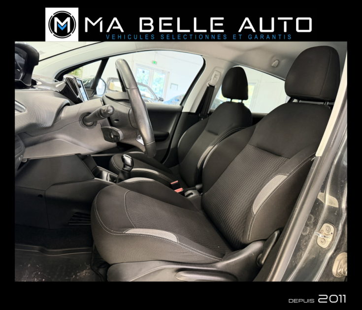 PEUGEOT 208 1.2 PureTech 82 Style – GPS – Radar de recul – Bluetooth