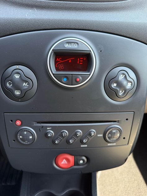 RENAULT CLIO III CONFORT DYNAMIQUE 1.4 16V 2007