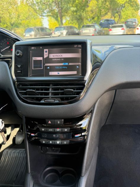 PEUGEOT 208 1.6 E-HDI 92 ACTIVE 2012
