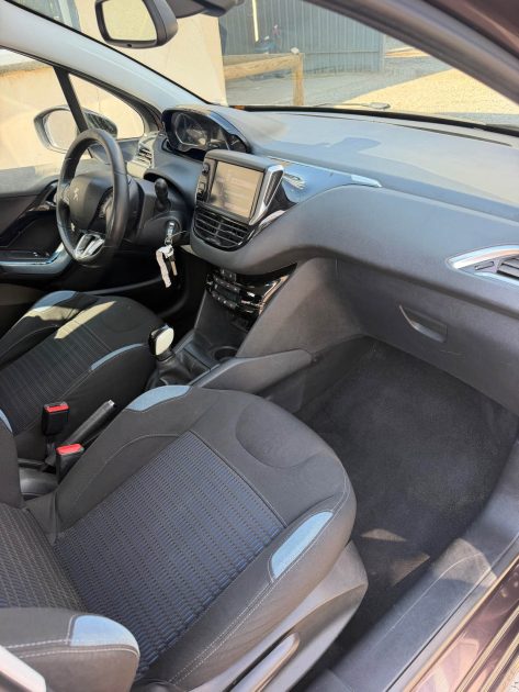 PEUGEOT 208 1.6 E-HDI 92 ACTIVE 2012
