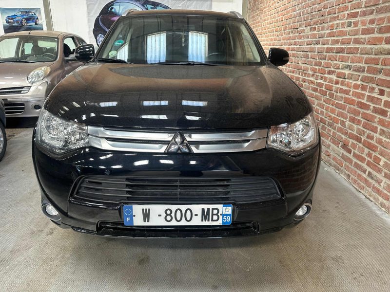 MITSUBISHI OUTLANDER 2.2 DI-D 150 CV INTENSE  2015