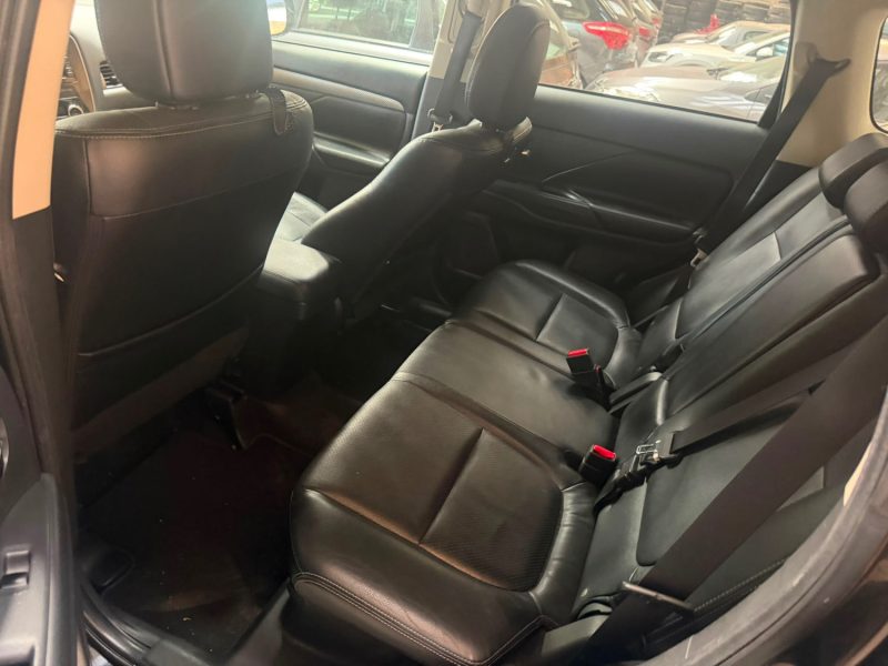 MITSUBISHI OUTLANDER 2.2 DI-D 150 CV INTENSE  2015