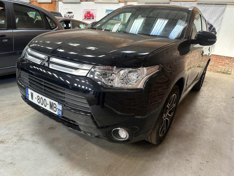MITSUBISHI OUTLANDER 2.2 DI-D 150 CV INTENSE  2015