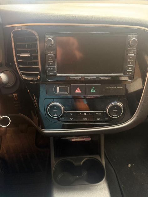 MITSUBISHI OUTLANDER 2.2 DI-D 150 CV INTENSE  2015