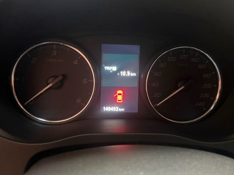 MITSUBISHI OUTLANDER 2.2 DI-D 150 CV INTENSE  2015