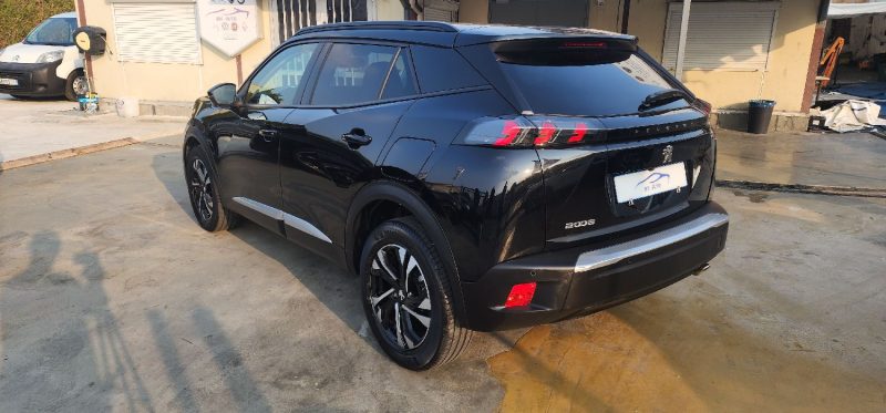 PEUGEOT 200  1.5 BLUE HDI 130 ALLURE EAT8 
