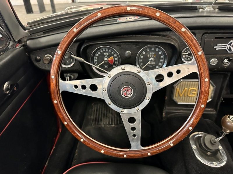 MG   1964