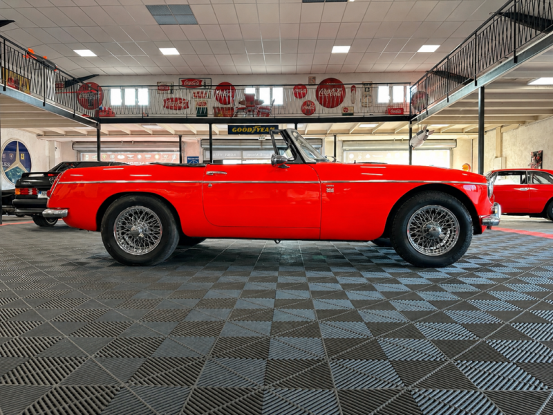MG   1964