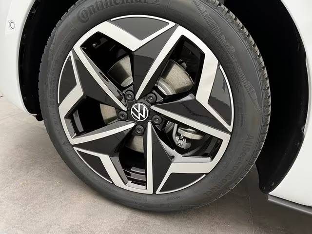 VOLKSWAGEN ID.3 PRO PERFORMANCE – PANO – JANTES 19\" – CAMÉRA – ACC 2023