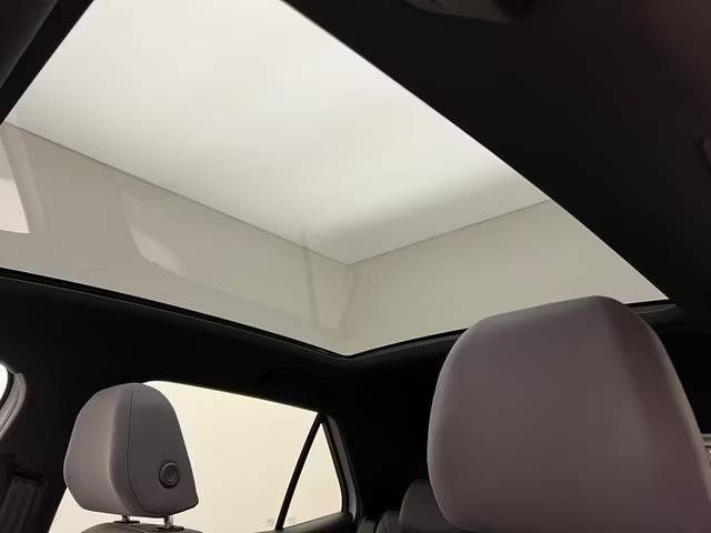 VOLKSWAGEN ID.3 PRO PERFORMANCE – PANO – JANTES 19\" – CAMÉRA – ACC 2023