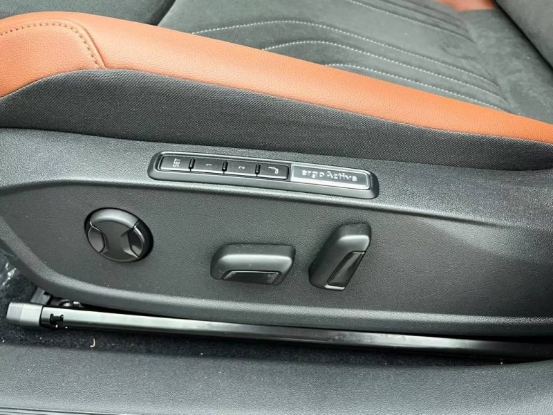 VOLKSWAGEN ID.5 PRO PERFORMANCE – 77 KWH –  PANO – AFFICHAGE TÊTE HAUTE AR – CAMÉRA 360° – ACC 2022
