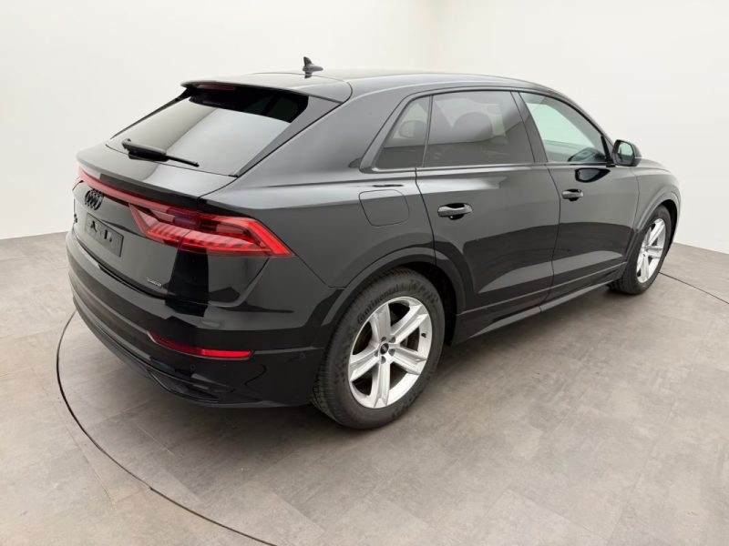AUDI Q8 55 TFSI E QUATTRO BUSINESS BLACK – SUSPENSION PNEUMATIQUE – VIRTUAL COCKPIT – CAMÉRA 2022