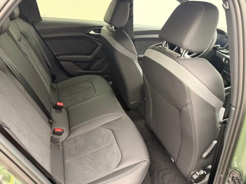 AUDI A1 SPORTBACK 40 TFSI S TRONIC S LINE – JANTES 18\" – CAMÉRA – ACC 2025