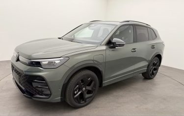 VOLKSWAGEN TIGUAN 1.5 EHYBRID DSG R-LINE – BLACK STYLE – DCC – CAMÉRA 360° – ATTELAGE 2024
