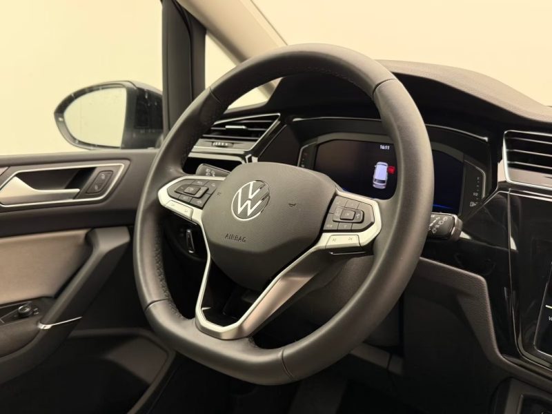 VOLKSWAGEN TOURAN 2.0 TDI DSG HIGHLINE – 7 PL – ACC – DISCOVER MEDIA – ATTELAGE – CAMÉRA 2024