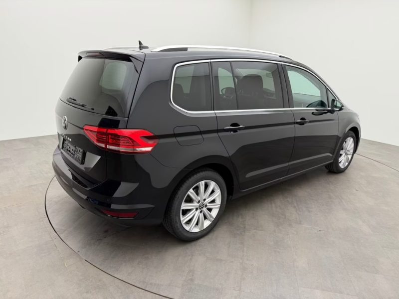 VOLKSWAGEN TOURAN 2.0 TDI DSG HIGHLINE – 7 PL – ACC – DISCOVER MEDIA – ATTELAGE – CAMÉRA 2024
