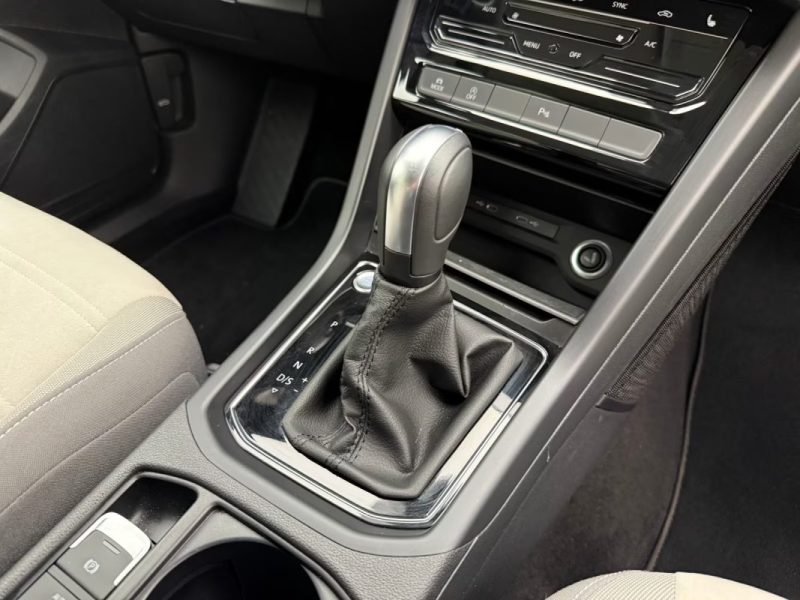 VOLKSWAGEN TOURAN 2.0 TDI DSG HIGHLINE – 7 PL – ACC – DISCOVER MEDIA – ATTELAGE – CAMÉRA 2024