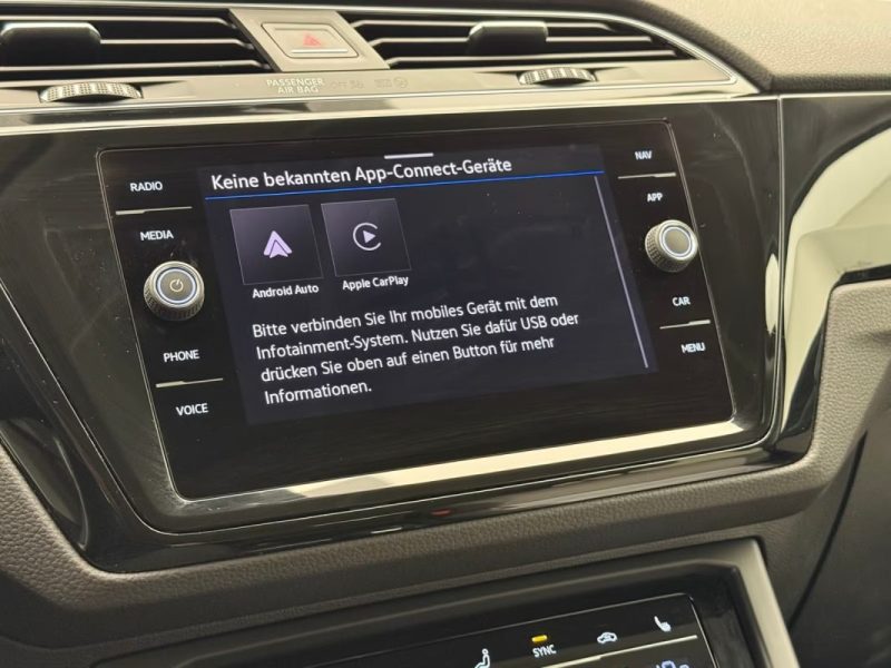 VOLKSWAGEN TOURAN 2.0 TDI DSG HIGHLINE – 7 PL – ACC – DISCOVER MEDIA – ATTELAGE – CAMÉRA 2024
