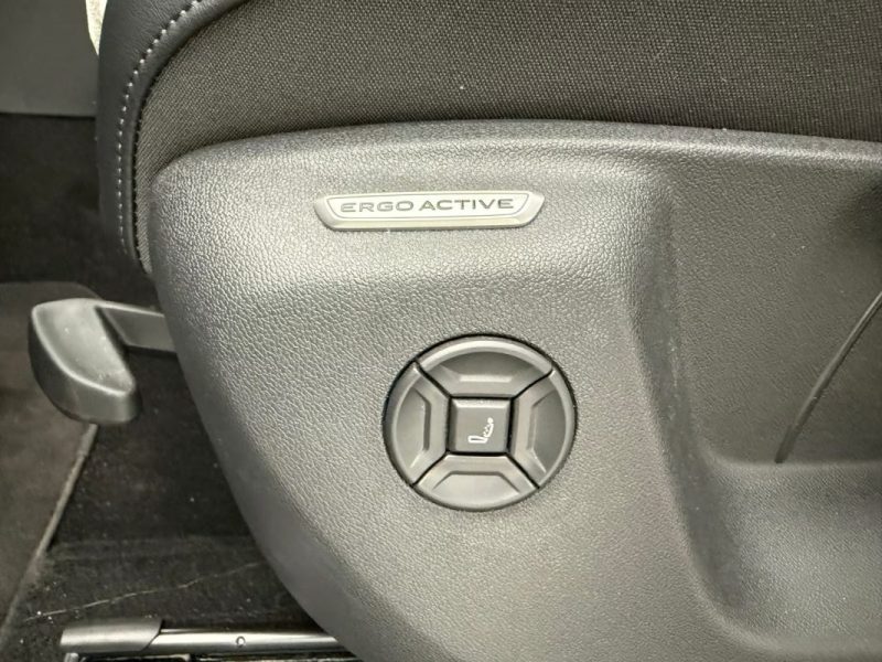VOLKSWAGEN TIGUAN 1.5 EHYBRID DSG ELEGANCE – PACK DARK – TOIT PANORAMIQUE – IQ.LIGHT HD – CAMÉRA 360° – ATTELAGE 2025