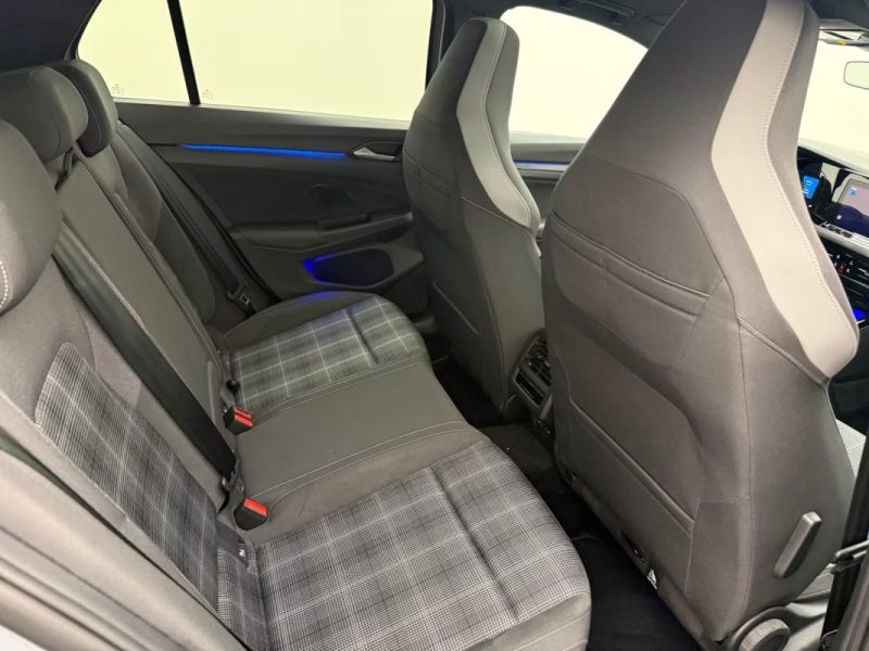VOLKSWAGEN GOLF 8 GTD 2.0 TDI DSG – PANO – HARMAN KARDON – MATRIX LED – JANTES 19\" 2024