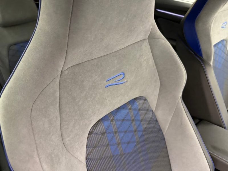 VOLKSWAGEN GOLF 8 R PERFORMANCE 2.0 TSI DSG 4MOTION 333 CH – DCC – HARMAN KARDON – MATRIX LED – CAMÉRA 360° 2026