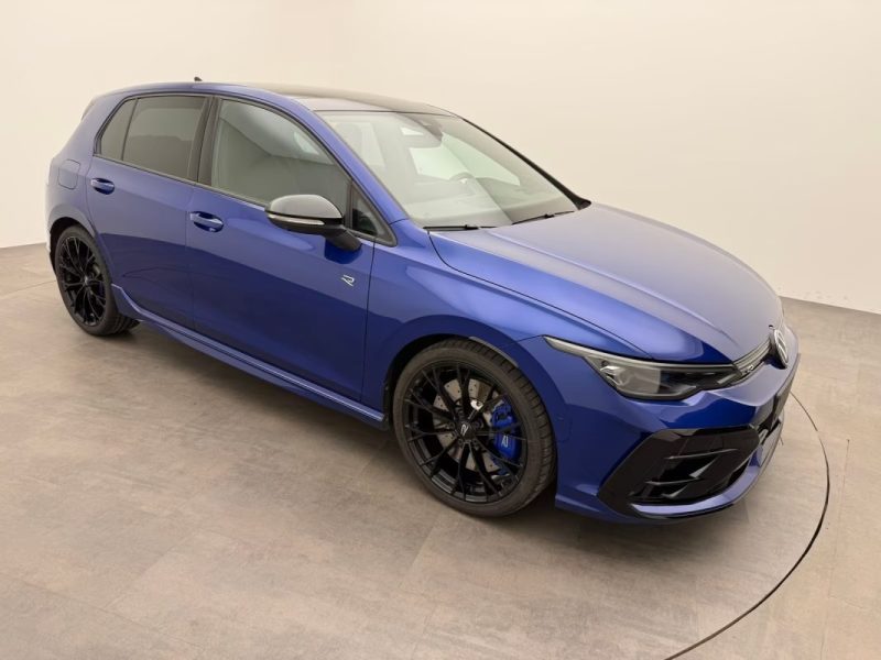 VOLKSWAGEN GOLF 8 PHASE 2 R 2.0 TSI DSG 4MOTION 333 CH – PANO – DCC – MATRIX LED – CAMÉRA 360° 2025