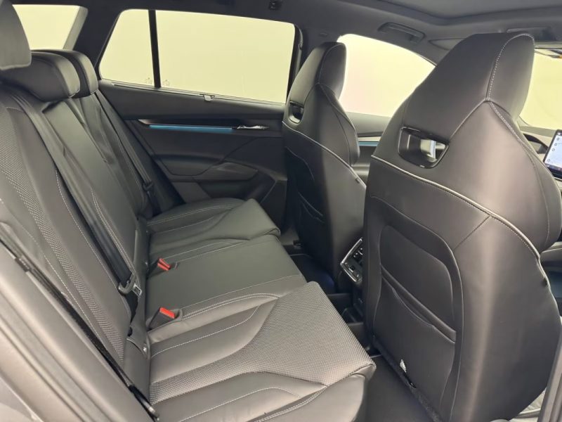 SKODA ENYAQ RS 4X4 – 82 KWH – PANO – CAMÉRA 360° – CANTON – DCC 2024