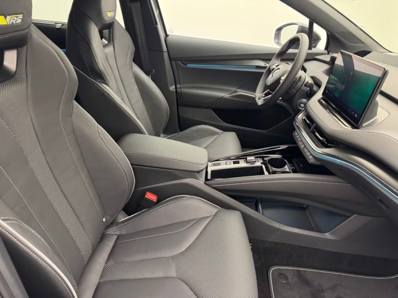 SKODA ENYAQ RS 4X4 – 82 KWH – PANO – CAMÉRA 360° – CANTON – DCC 2024