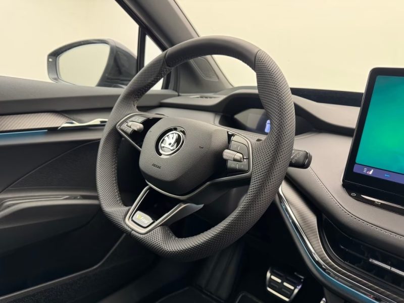 SKODA ENYAQ RS 4X4 – 82 KWH – PANO – CAMÉRA 360° – CANTON – DCC 2024
