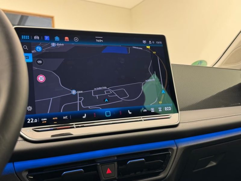 VOLKSWAGEN TIGUAN 1.5 EHYBRID DSG LIFE – DCC – NAVIGATION DISCOVER PRO – ATTELAGE 2024