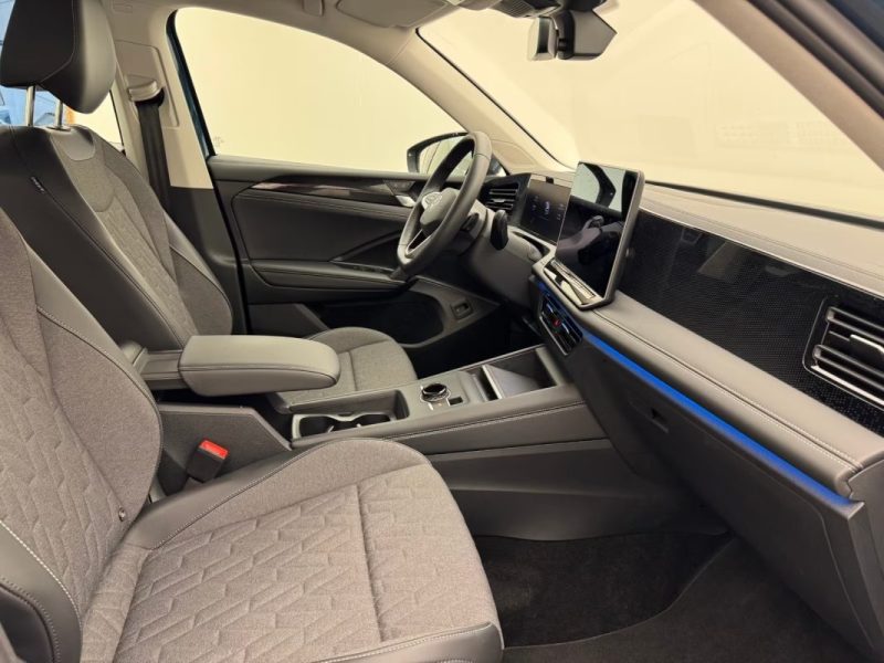 VOLKSWAGEN TIGUAN 1.5 EHYBRID DSG LIFE – DCC – NAVIGATION DISCOVER PRO – ATTELAGE 2024