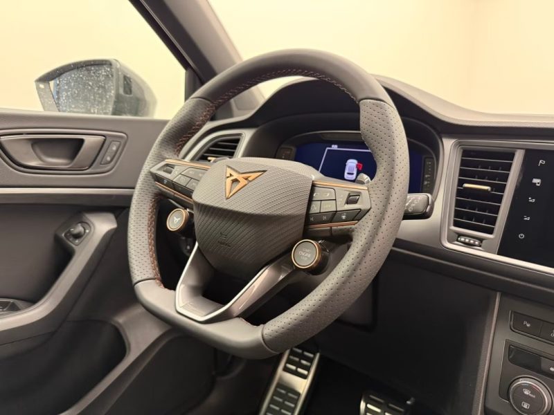 CUPRA ATECA 2.0 TSI DSG 4DRIVE TRIBE EDITION – CAMÉRA 360° – ATTELAGE – SIÈGES BAQUETS 2026
