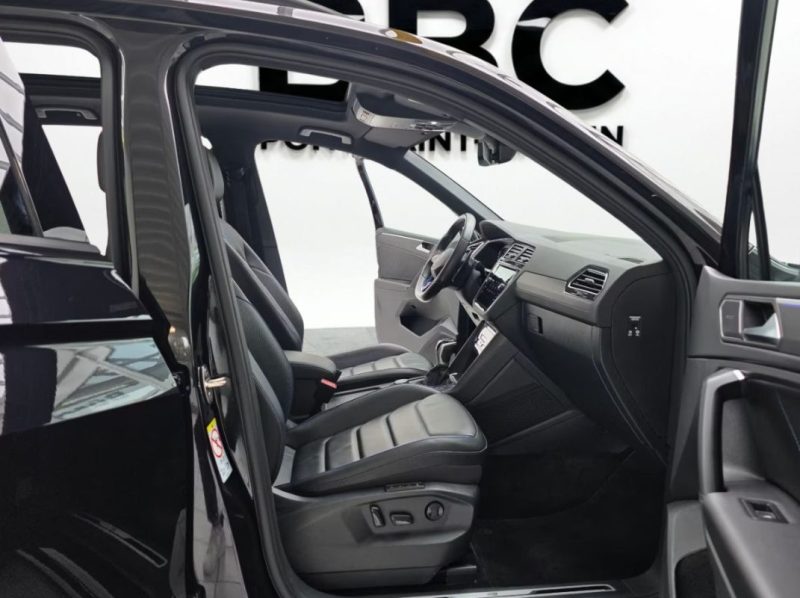VOLKSWAGEN TIGUAN BLACK STYLE 2023