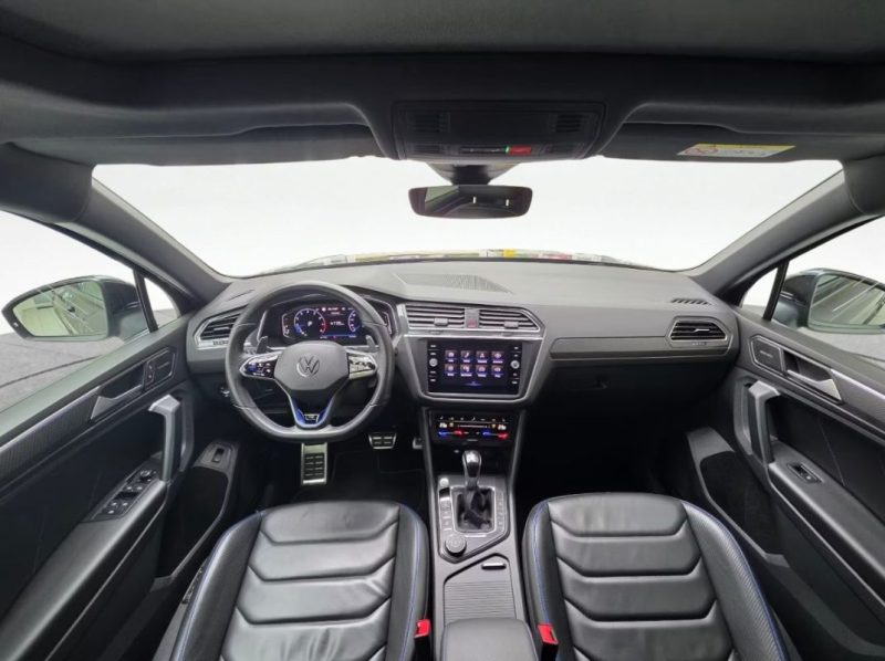 VOLKSWAGEN TIGUAN BLACK STYLE 2023