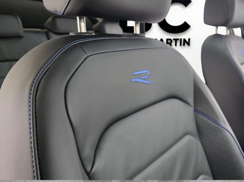 VOLKSWAGEN TIGUAN BLACK STYLE 2023